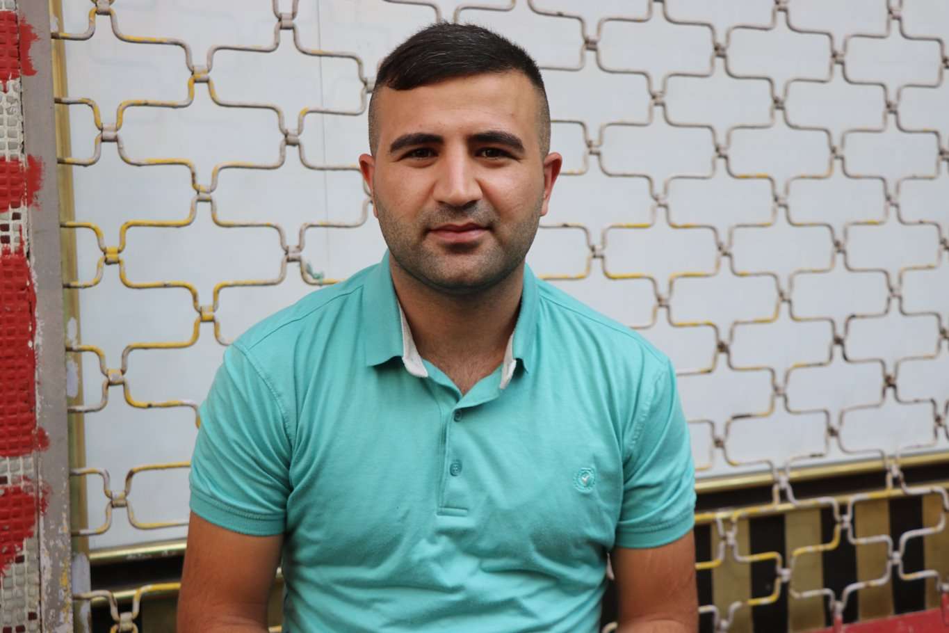 Hırsıza uçan tekme atarak motosikletini kurtaran kurye konuştu: Başka çarem kalmamıştı Hırsıza uçan tekme atarak motosikletini kurtaran kurye konuştu: Başka çarem kalmamıştı